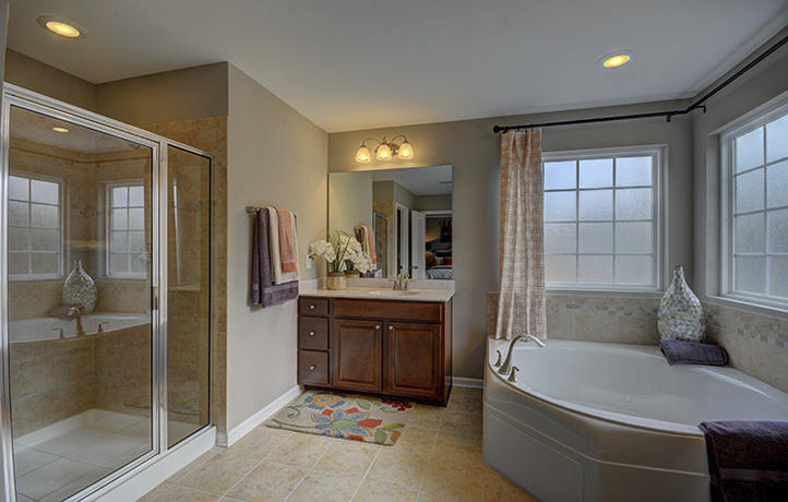 125 Radtko Road Summerville, SC 29486 - Photo 17 of 28 owner's bath