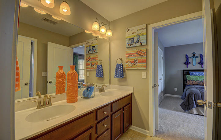 125 Radtko Road Summerville, SC 29486 - Photo 10 of 28 hallbath