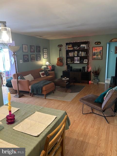 20 Kent Place Sewell, NJ 08080 - Photo 3 of 17