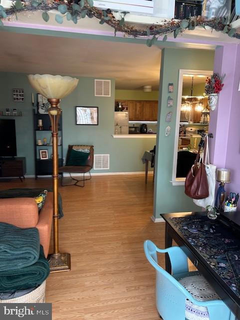 20 Kent Place Sewell, NJ 08080 - Photo 6 of 17