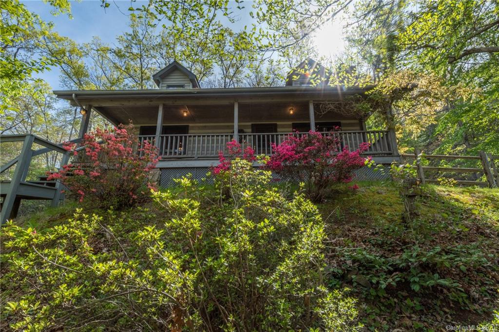 12 Woods Road Fairview, NC 28730 - Photo 2 of 48 Gallery Image 2