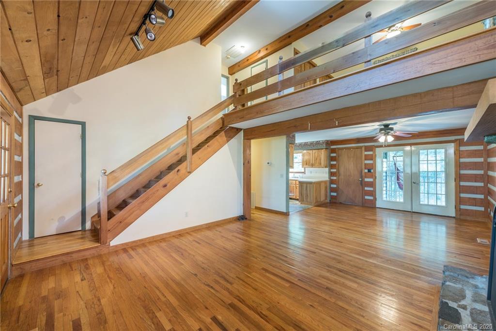12 Woods Road Fairview, NC 28730 - Photo 17 of 48 Gallery Image 17