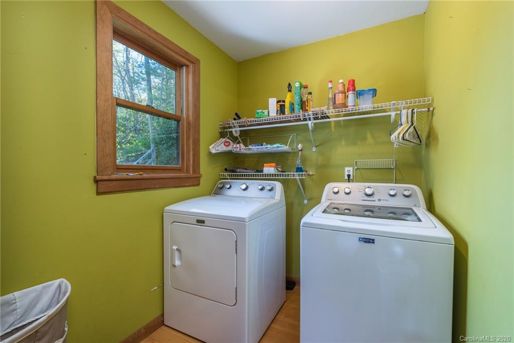 12 Woods Road Fairview, NC 28730 - Photo 18 of 48 Gallery Image 18