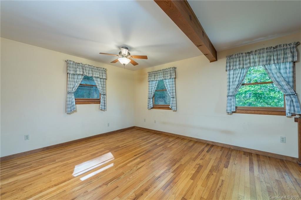 12 Woods Road Fairview, NC 28730 - Photo 24 of 48 Gallery Image 24
