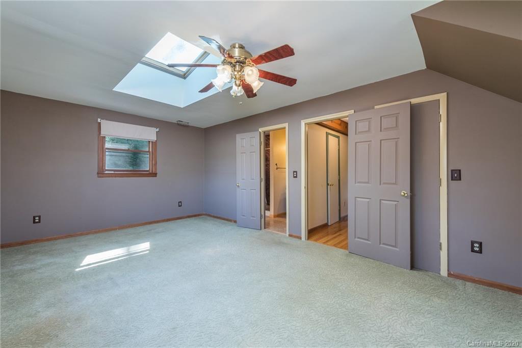12 Woods Road Fairview, NC 28730 - Photo 28 of 48 Gallery Image 28