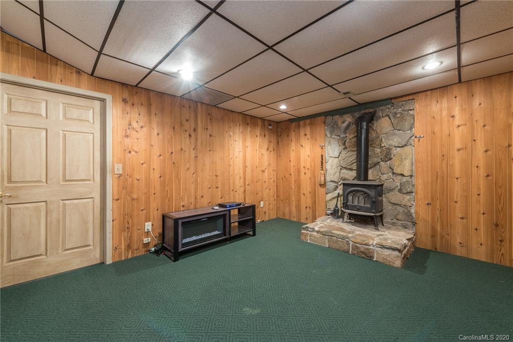 12 Woods Road Fairview, NC 28730 - Photo 30 of 48 Gallery Image 30