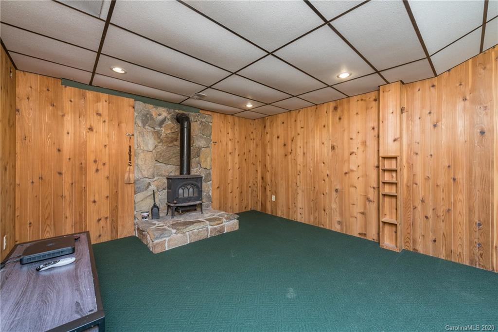 12 Woods Road Fairview, NC 28730 - Photo 31 of 48 Gallery Image 31