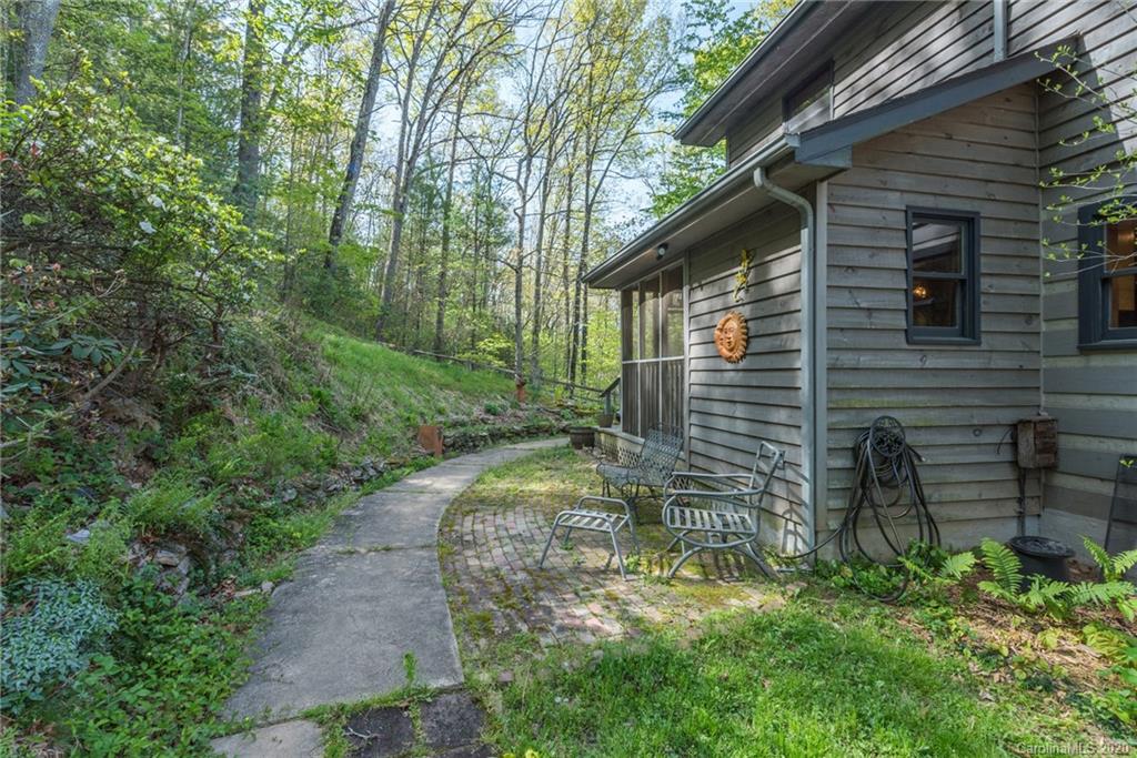 12 Woods Road Fairview, NC 28730 - Photo 39 of 48 Gallery Image 39