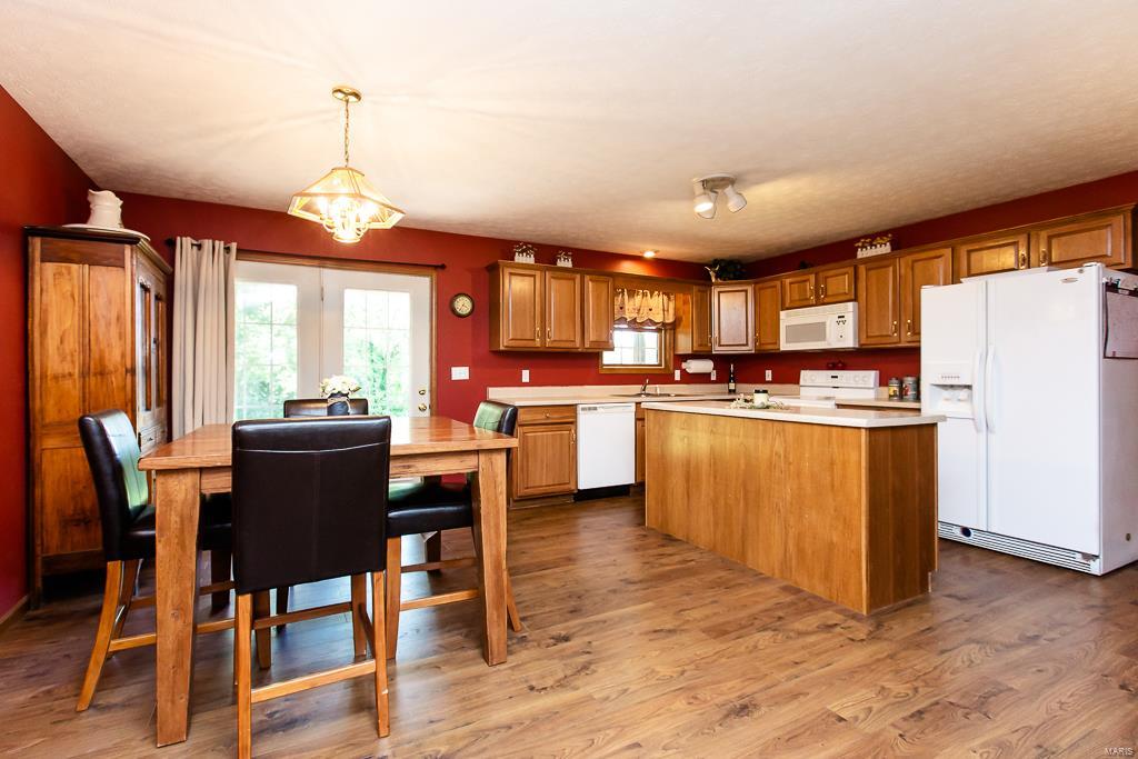 3353 West Line Road Odin, IL 62870 - Photo 7 of 35