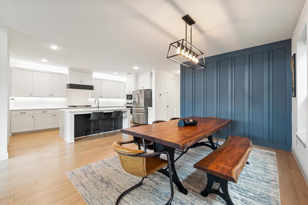208 Scottish Way Mansfield, TX 76063 - Photo 13 of 38 Dining area with accent wall!