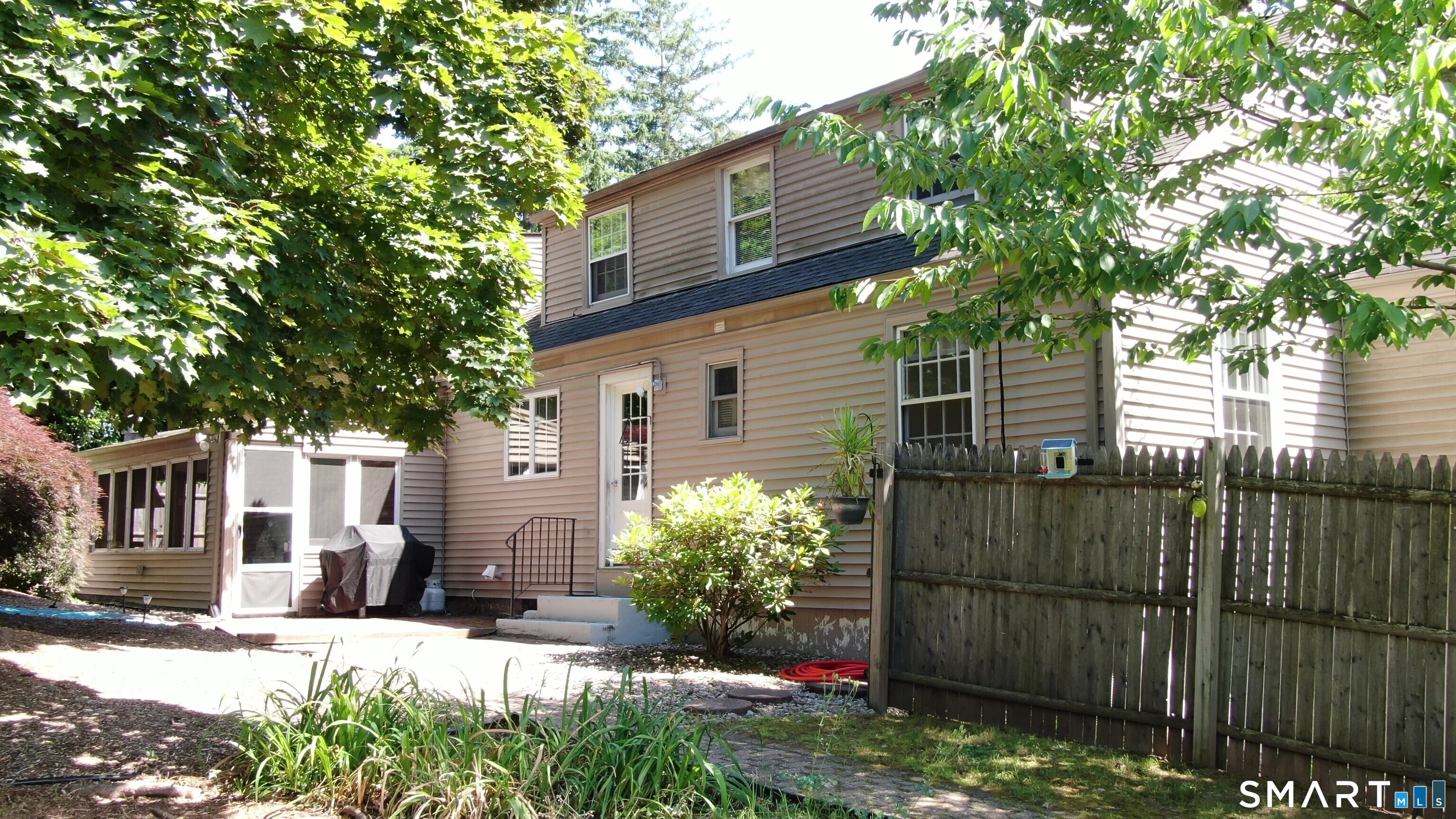 8 Bridge Lane Enfield, CT 06082 - Photo 32 of 40