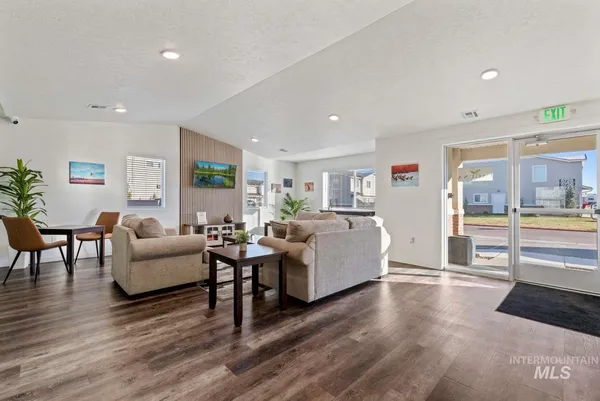 $1,075,000 | 5688 East Surfers Point Lane, Nampa, ID 83687