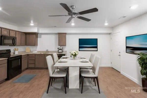 $1,075,000 | 5688 East Surfers Point Lane, Nampa, ID 83687