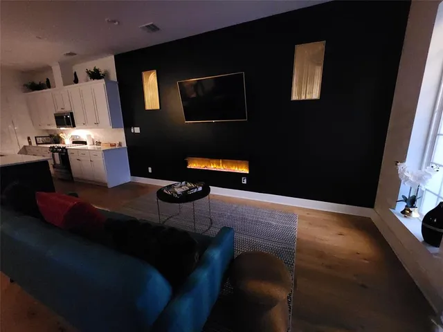 $4,500 | 5316 East Side Avenue, Dallas, TX 75214