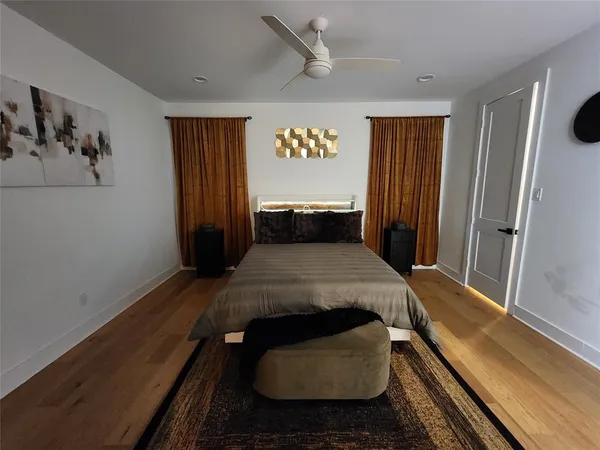 $4,000 | 5316 East Side Avenue, Dallas, TX 75214