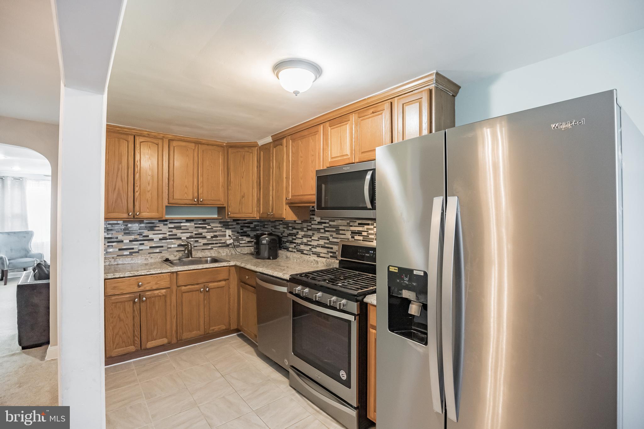 261 Cambridge Road Clifton Heights, PA 19018 - Photo 14 of 30