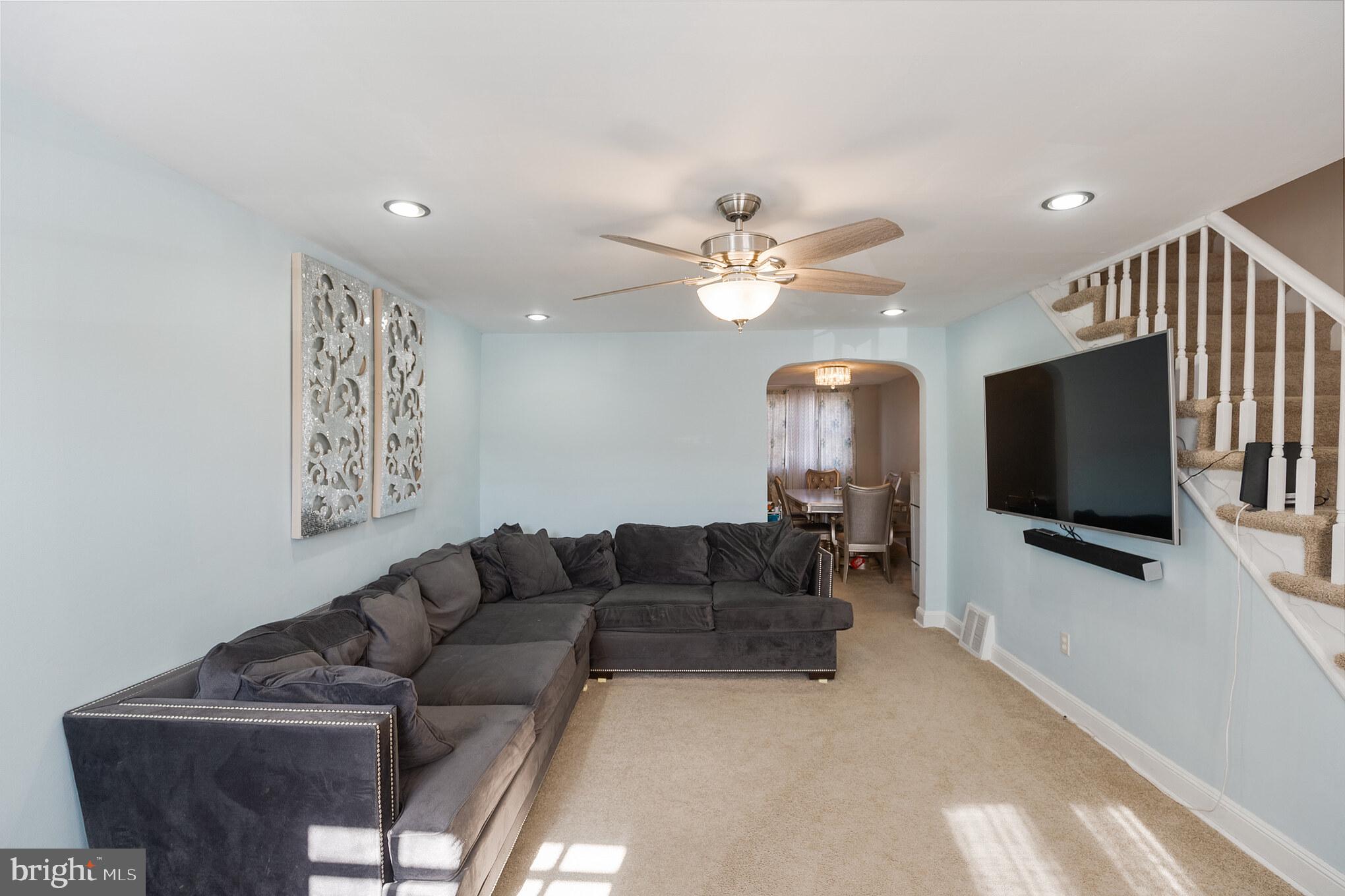 261 Cambridge Road Clifton Heights, PA 19018 - Photo 5 of 30