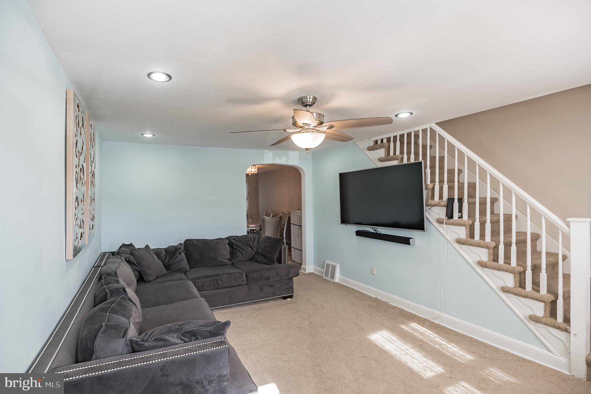 261 Cambridge Road Clifton Heights, PA 19018 - Photo 6 of 30