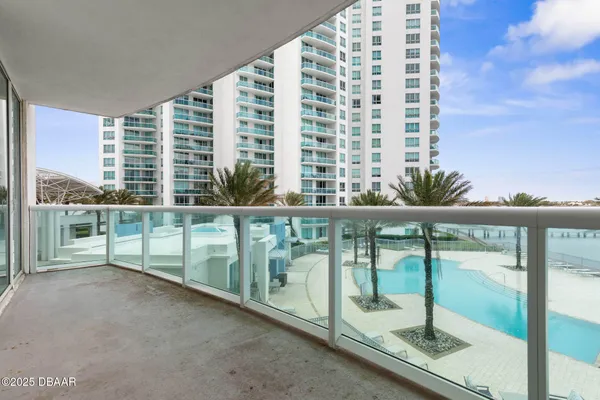 $2,100 | 231 Riverside Drive, Unit 3041, Daytona Beach, FL 32117