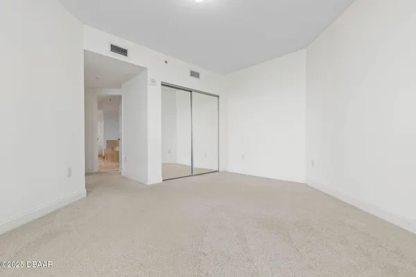 $2,100 | 231 Riverside Drive, Unit 3041, Daytona Beach, FL 32117