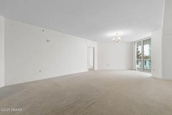$2,100 | 231 Riverside Drive, Unit 3041, Daytona Beach, FL 32117
