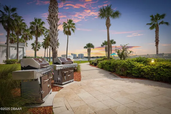 $2,100 | 231 Riverside Drive, Unit 3041, Daytona Beach, FL 32117