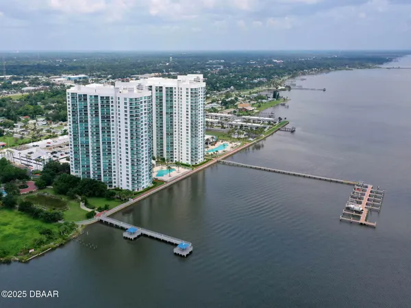 $2,100 | 231 Riverside Drive, Unit 3041, Daytona Beach, FL 32117
