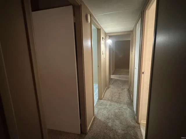 $1,050 | 709 Thornberry Drive, Evansville, IN 47710