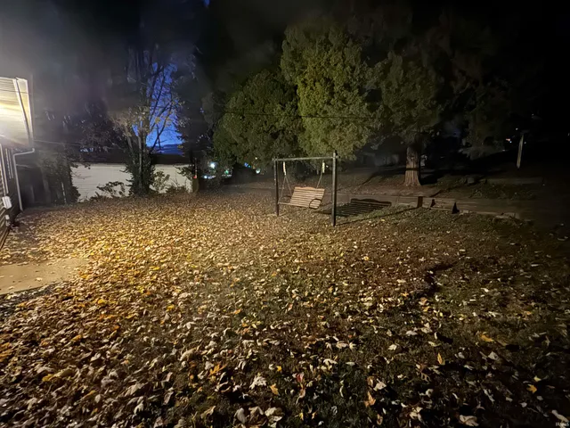 $1,050 | 709 Thornberry Drive, Evansville, IN 47710