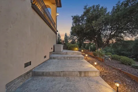 $1,895,000 | 8950 Gilardi Road, Newcastle, CA 95658