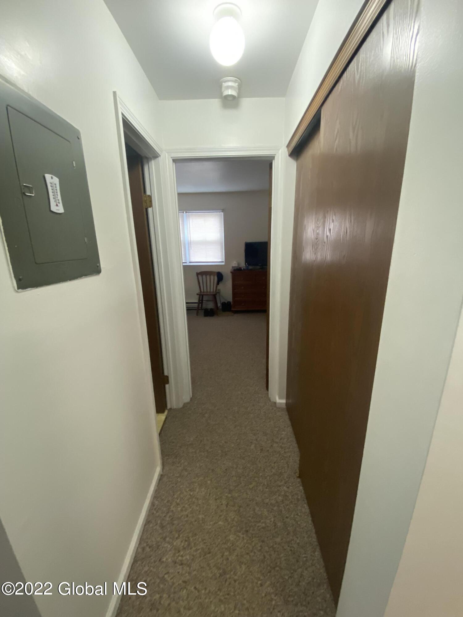 30 Beacon Road, Unit A Bethlehem, NY 12077 - Photo 9 of 13 IMG_4897