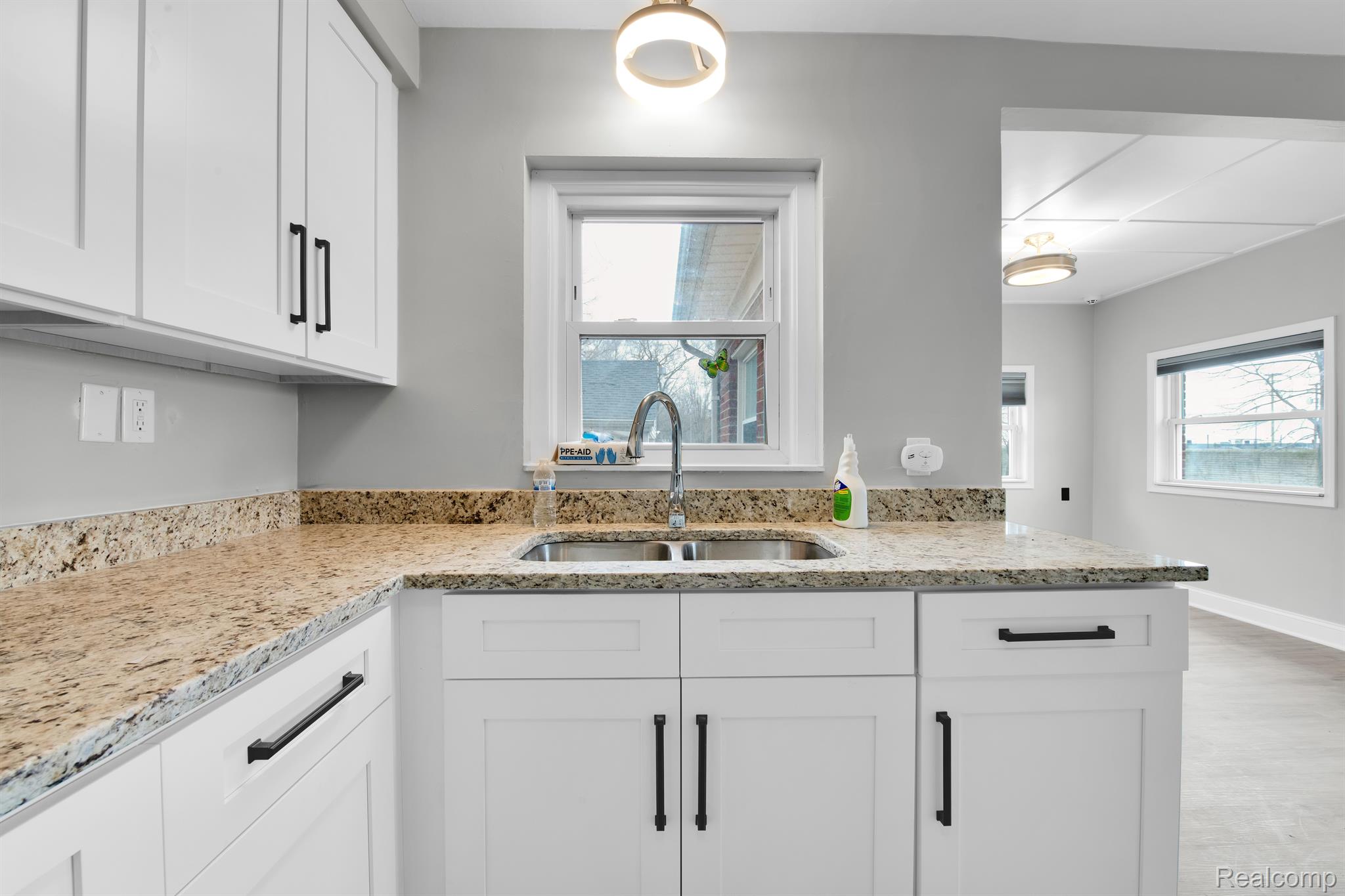 4354 East 10 Mile Road Warren, MI 48091 - Photo 10 of 24 Gallery Image 10