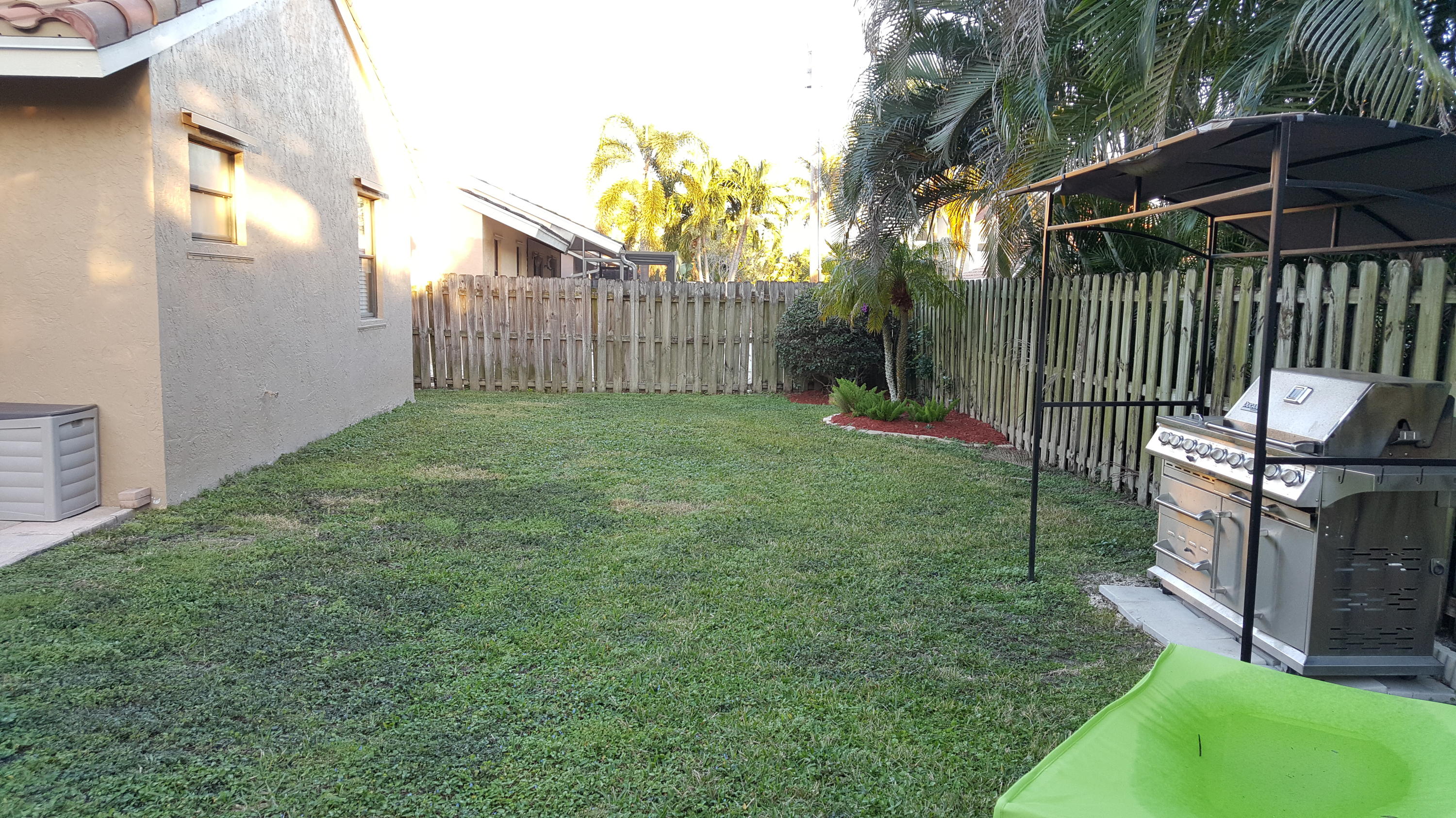392 Seneca Lane Boca Raton, FL 33487 - Photo 30 of 35 Backyard 1