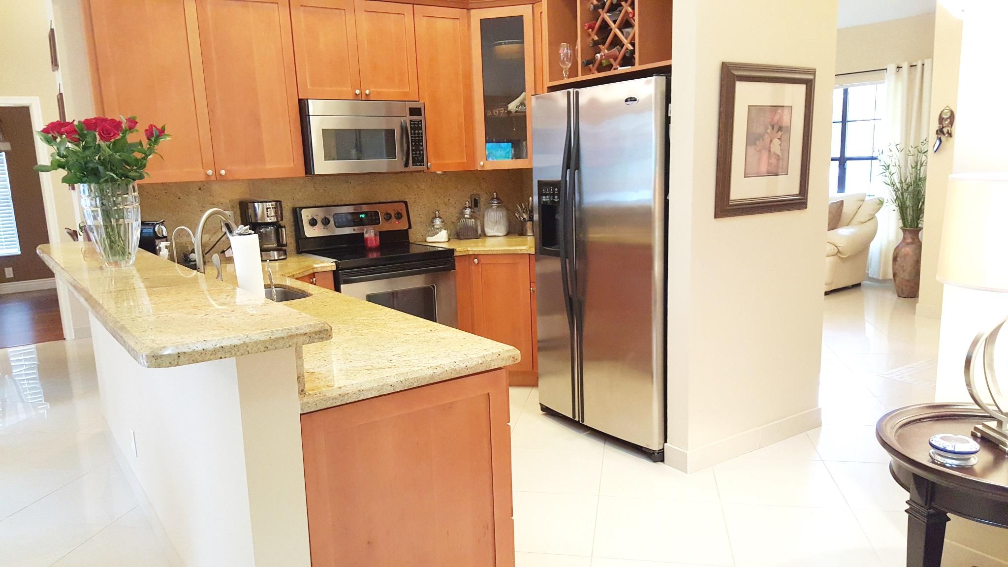 392 Seneca Lane Boca Raton, FL 33487 - Photo 9 of 35 Kitchen 1