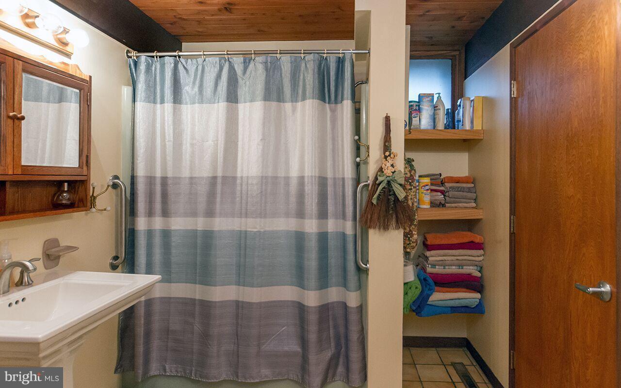 13 Lynn Ridge Court Manchester, MD 21102 - Photo 23 of 30 Bath