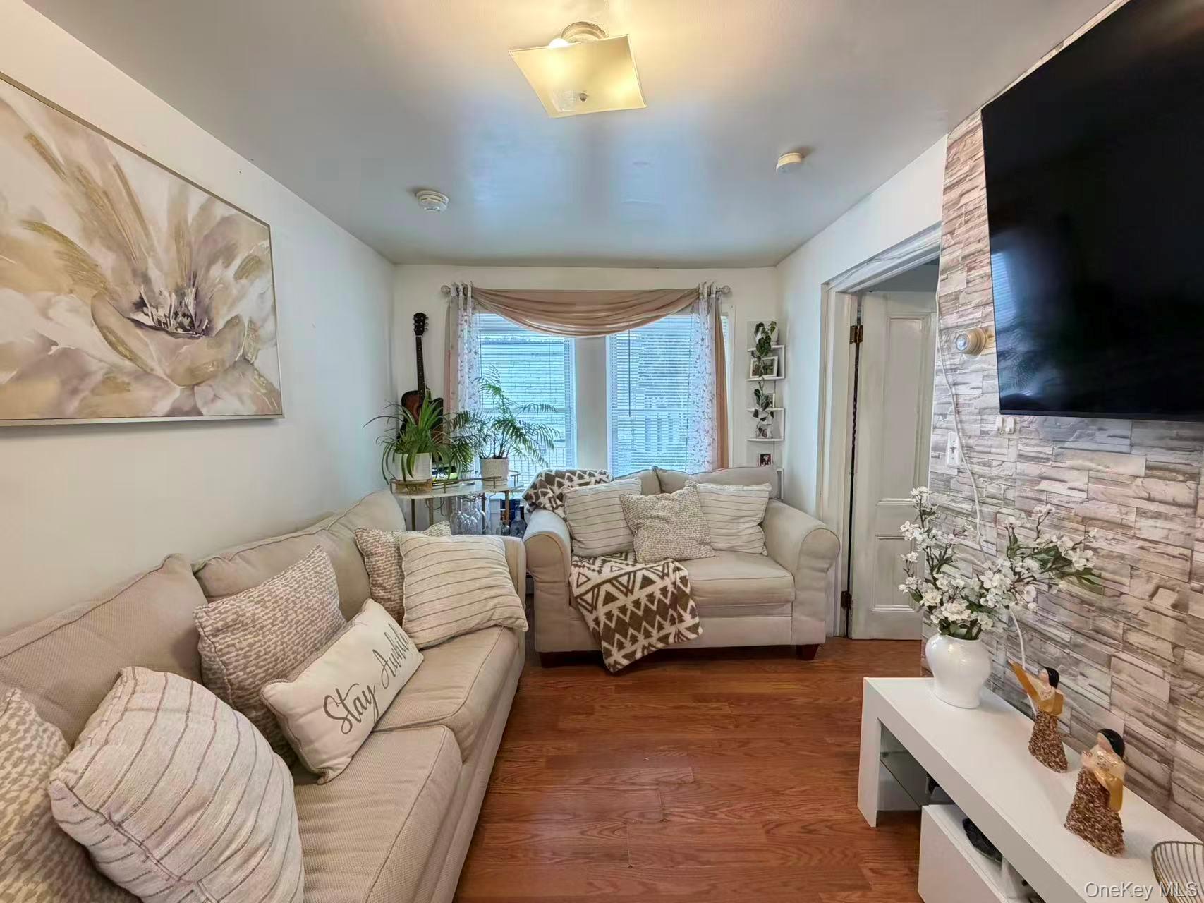 7 Sands Point Road Port Washington, NY 11050 - Photo 3 of 14