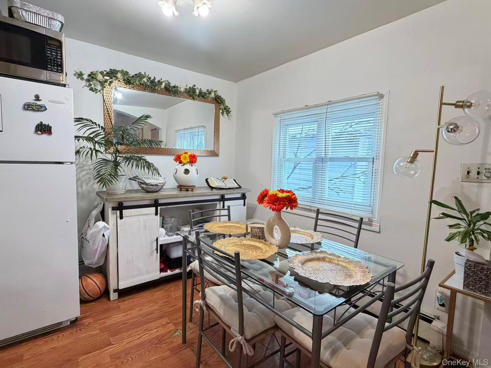 7 Sands Point Road Port Washington, NY 11050 - Photo 4 of 14