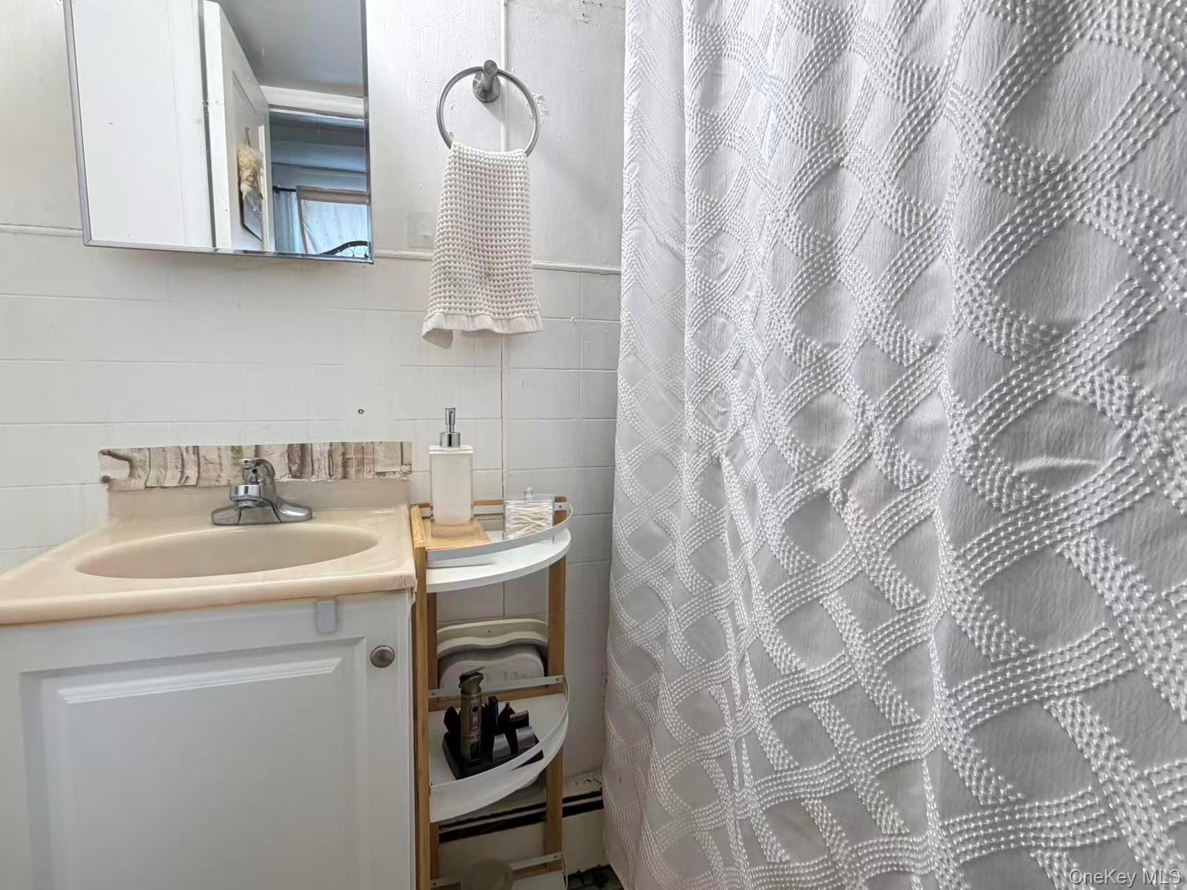 7 Sands Point Road Port Washington, NY 11050 - Photo 10 of 14