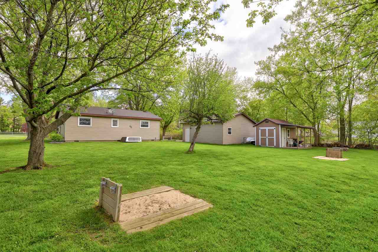 9915 Dice Road Freeland, MI 48623 - Photo 29 of 33