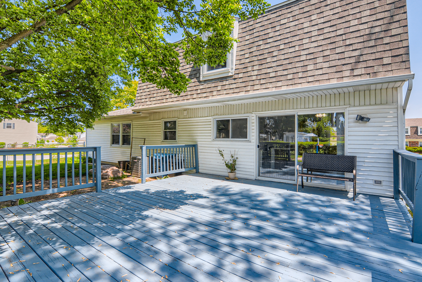 424 North Salem Drive Schaumburg, IL 60169 - Photo 25 of 26 a view of a house with backyard and sitting area