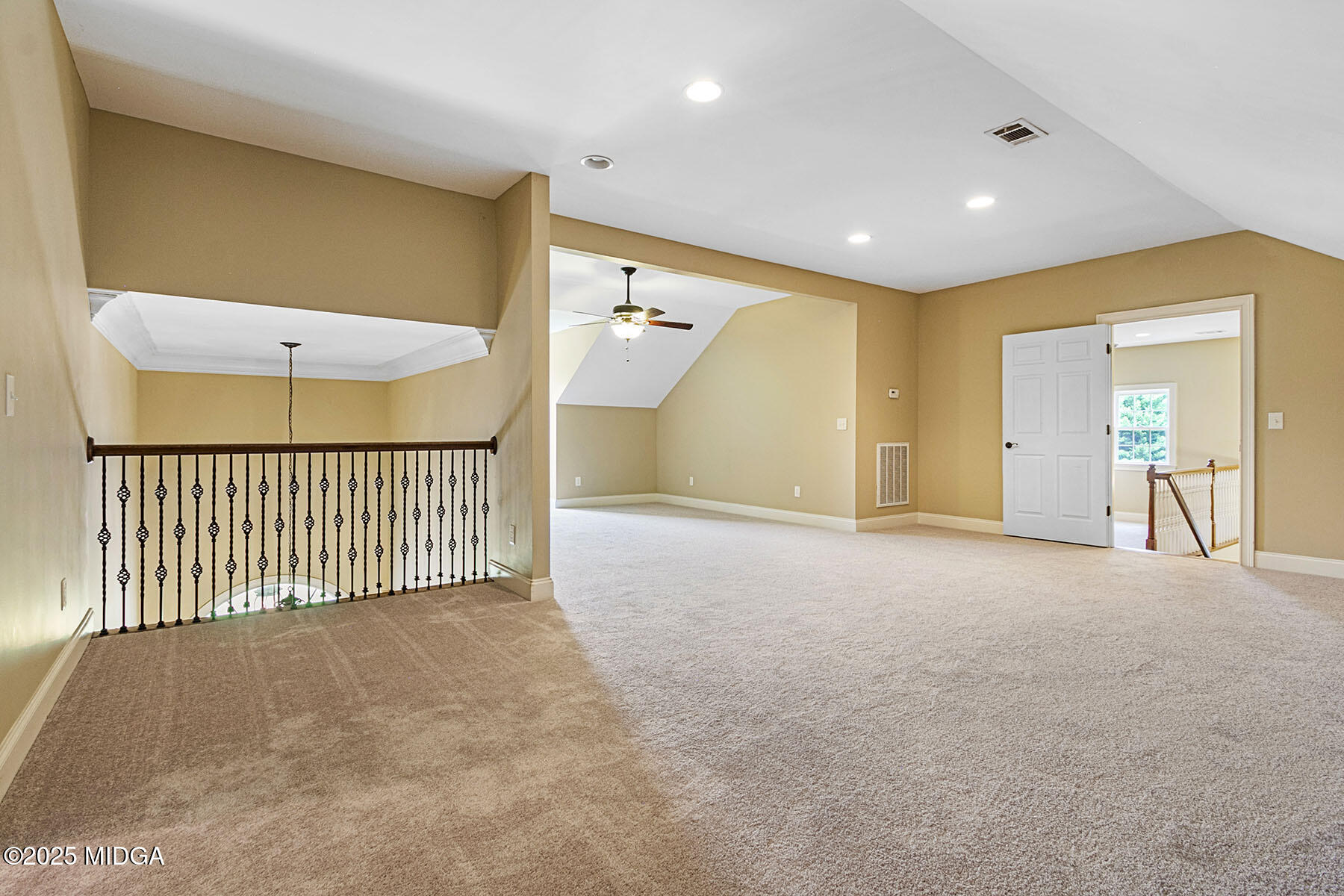 532 King Road Forsyth, GA 31029 - Photo 33 of 47 a view of a hallway