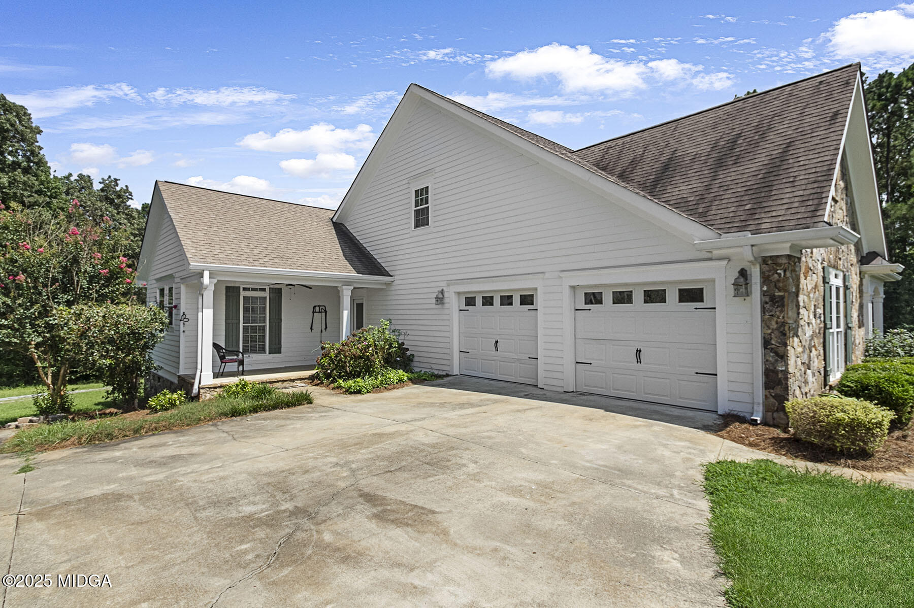 532 King Road Forsyth, GA 31029 - Photo 44 of 47 a view of a house with a patio