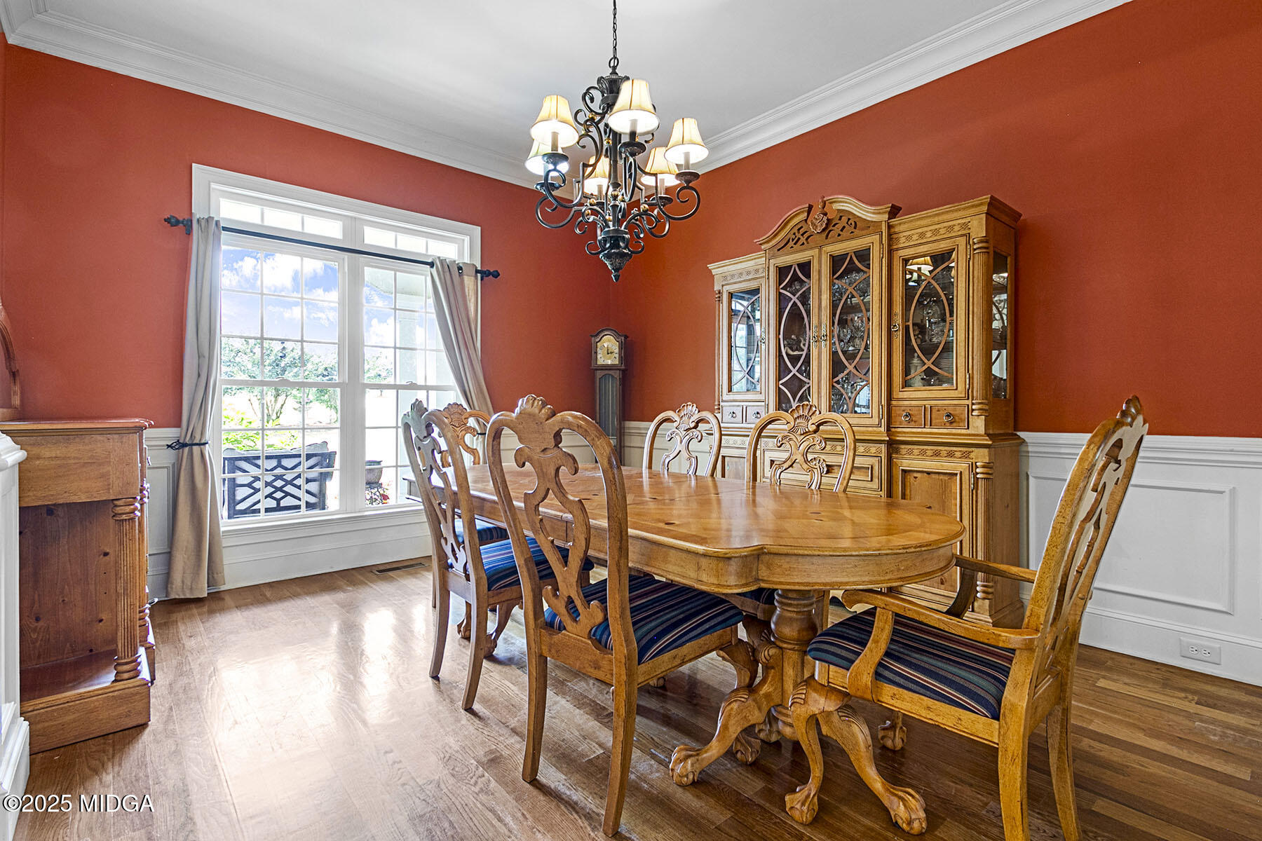 532 King Road Forsyth, GA 31029 - Photo 7 of 47 a view of a dining room with furniture and wooden floor