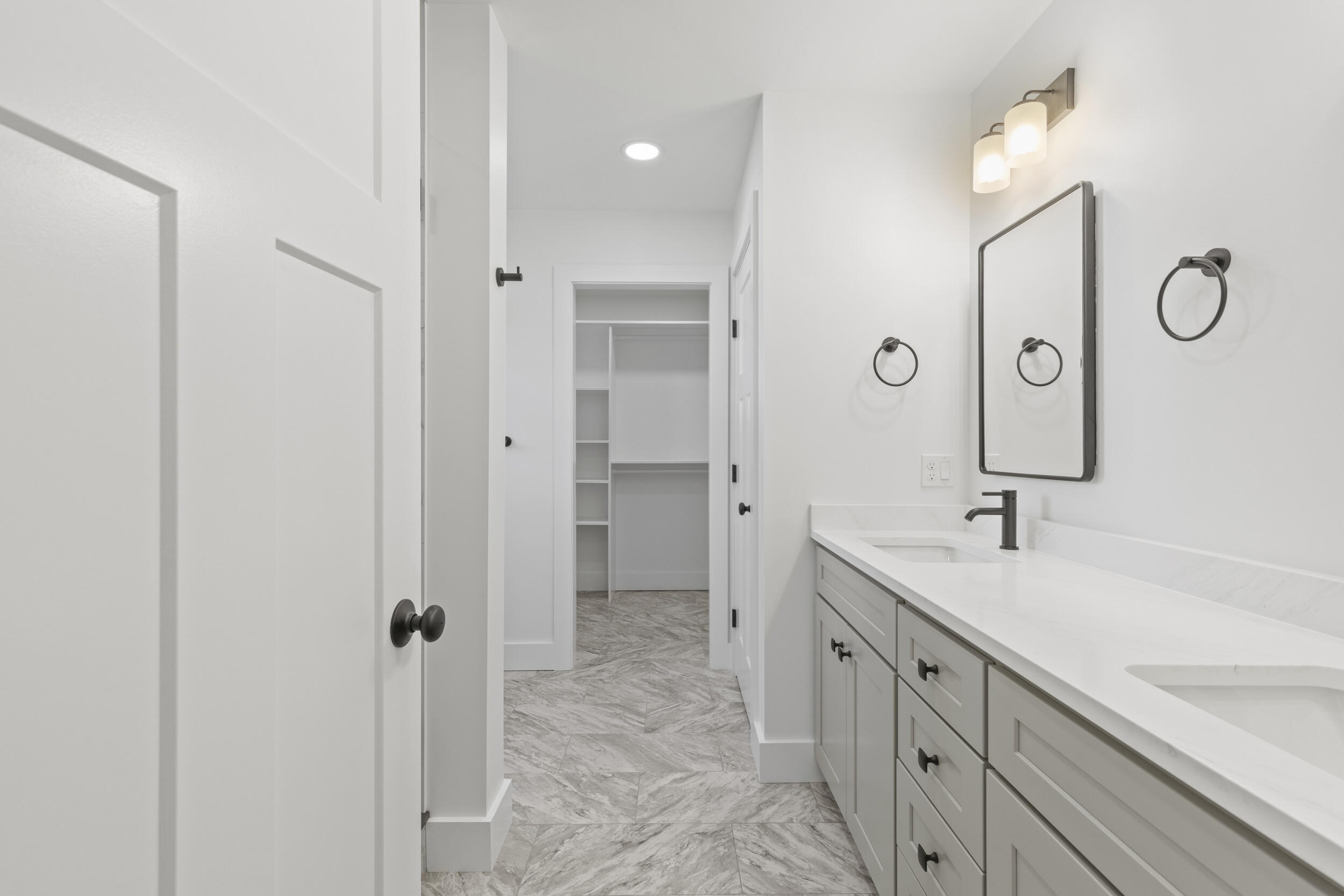 177 Old Orchard Road Buxton, ME 04093 - Photo 17 of 45 2nd Bathroom