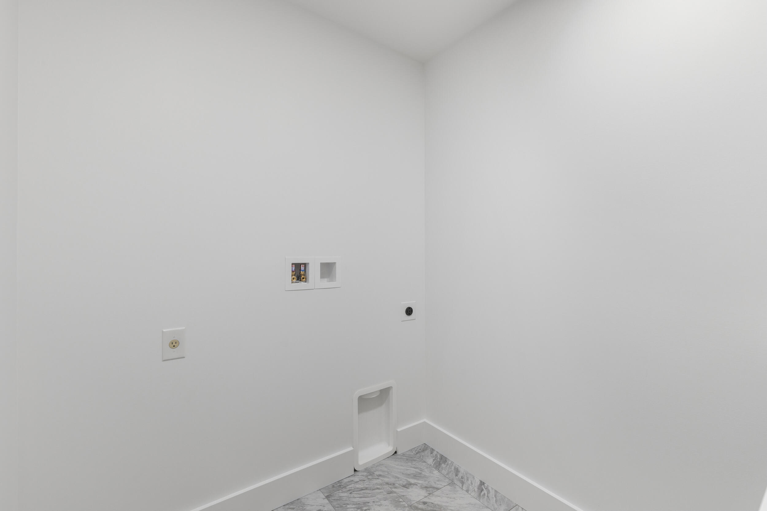 177 Old Orchard Road Buxton, ME 04093 - Photo 25 of 45 Laundry Room