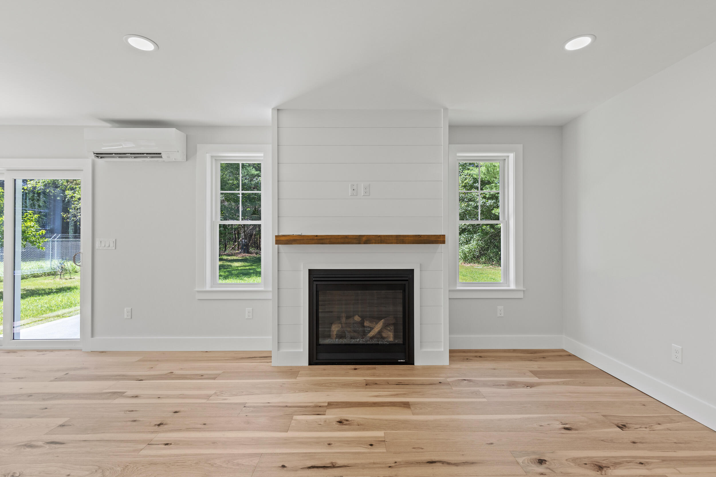 177 Old Orchard Road Buxton, ME 04093 - Photo 27 of 45 Living Room