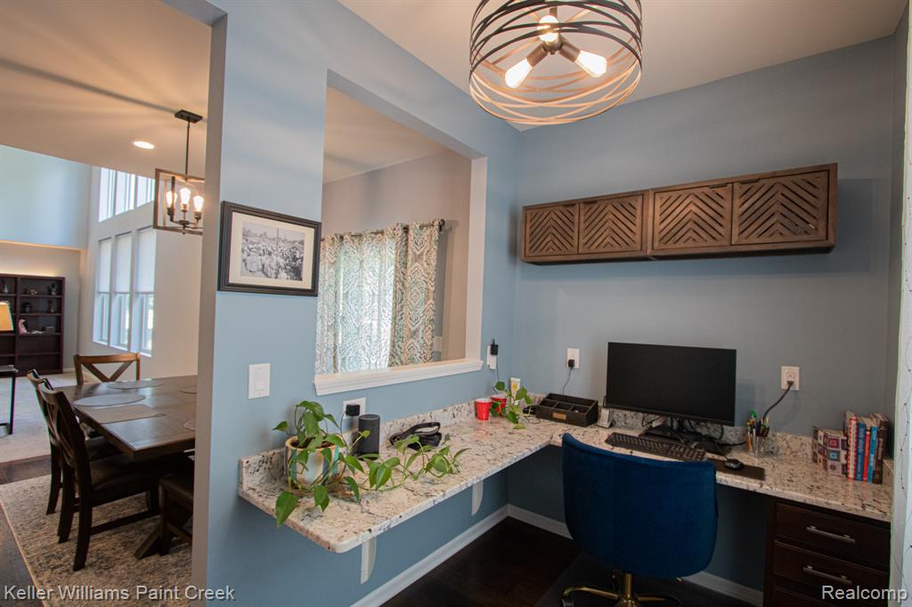 2009 Logan Drive Rochester Hills, MI 48309 - Photo 16 of 53