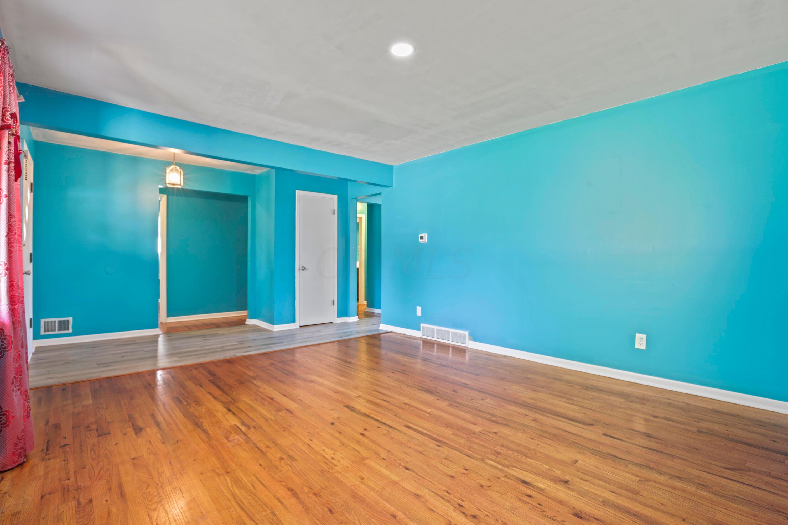1678 Norma Road Columbus, OH 43229 - Photo 33 of 56 GR7A6681