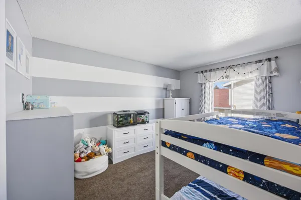 $300,000 | 5512 18th Street South, Fargo, ND 58104