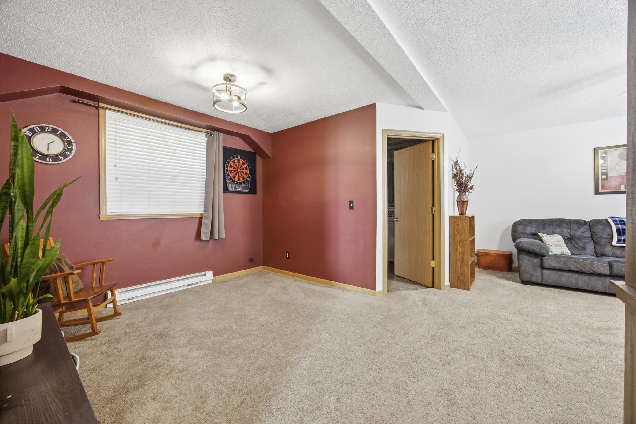 5512 18th Street South Fargo, ND 58104 - Photo 16 of 35